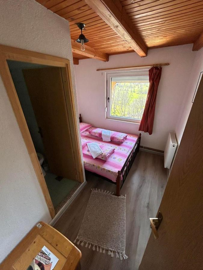 Bed And Breakfast Umoljani Værelse billede