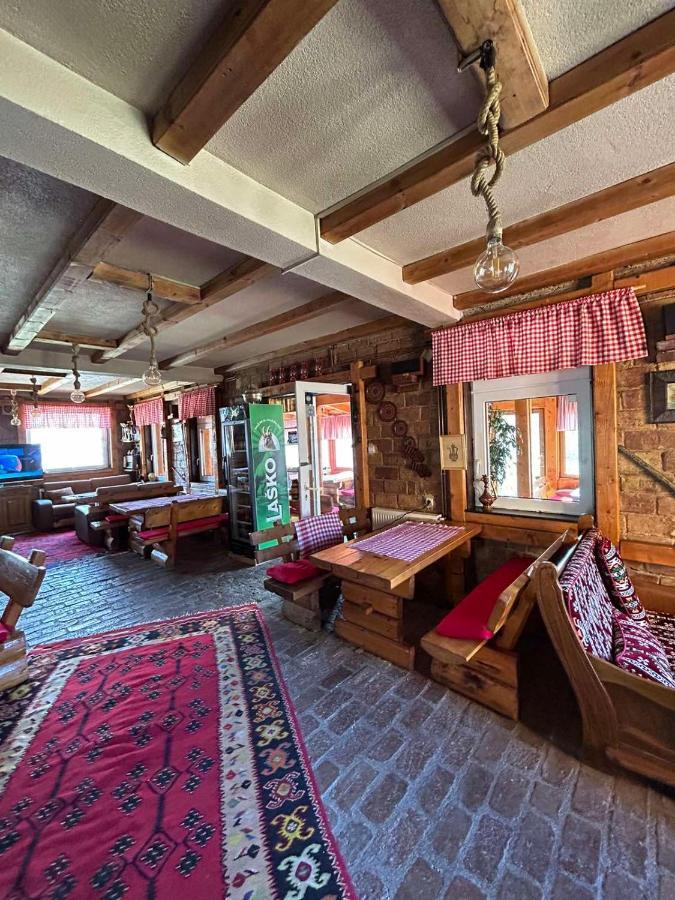 Bed And Breakfast Umoljani Eksteriør billede