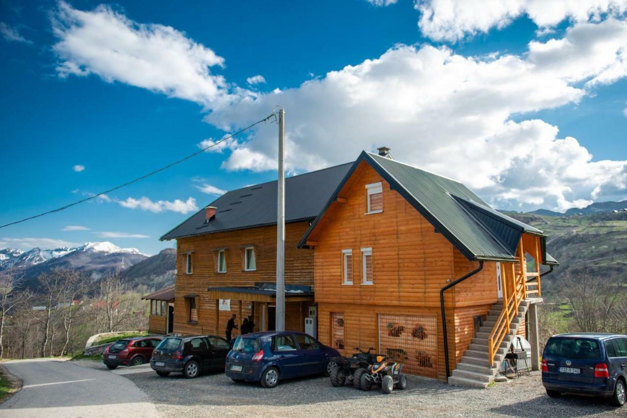 Bed And Breakfast Umoljani Eksteriør billede